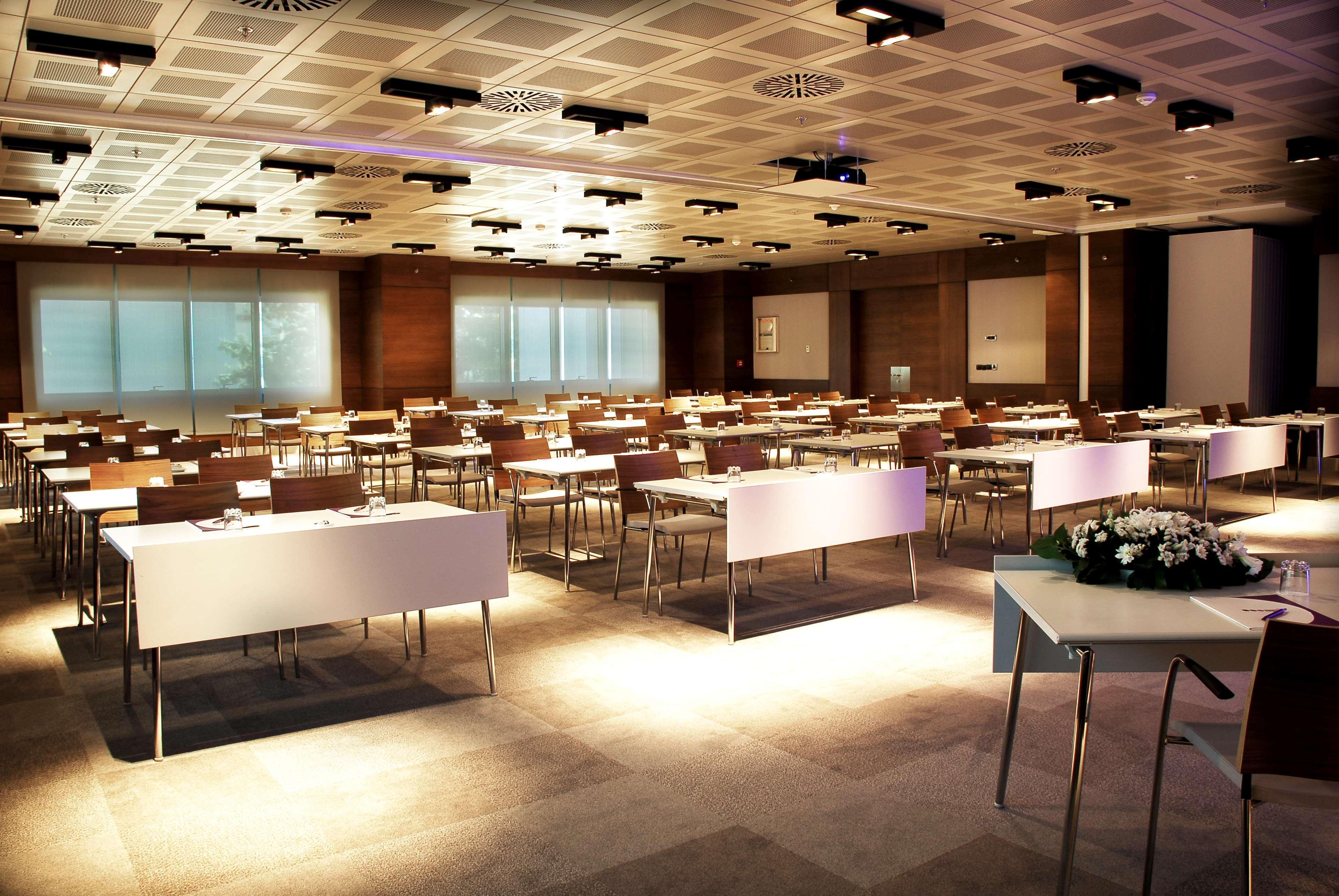 Point Hotel Barbaros Estambul Negocio foto